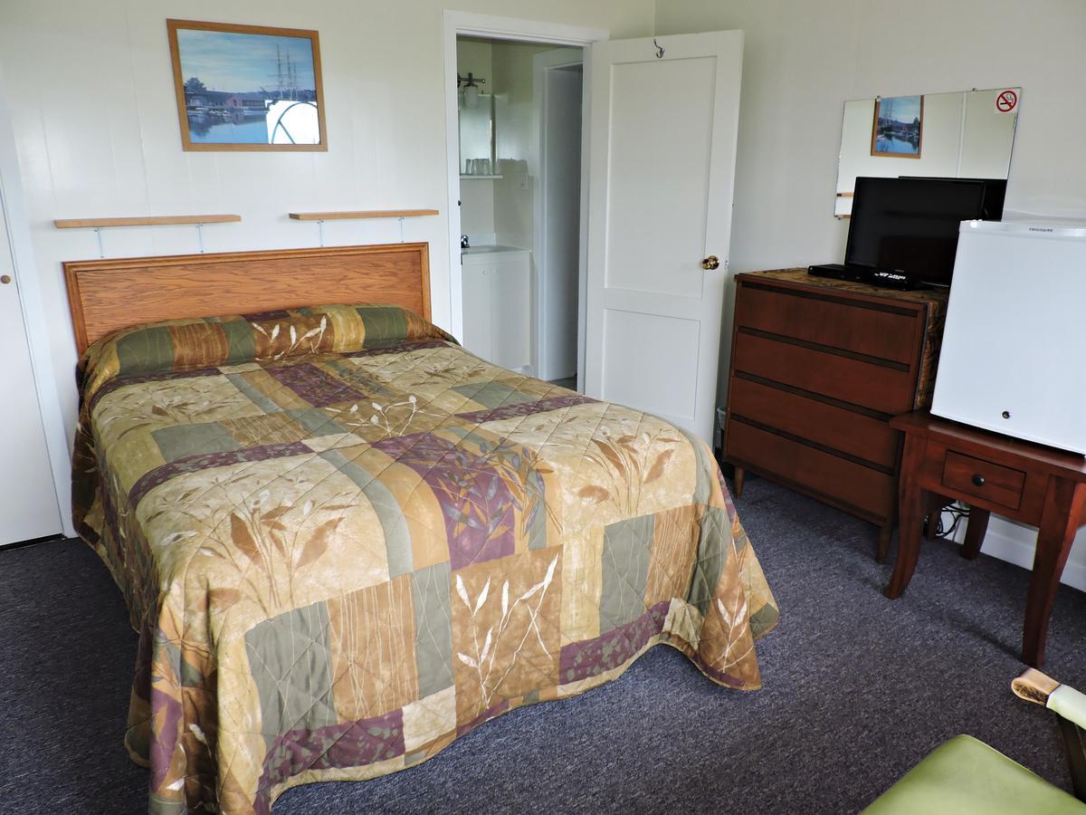 Basinview Motel Smiths Cove Exterior photo
